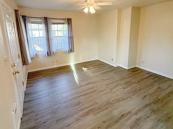 3rd image of 3003 E 24th St
