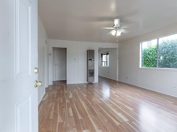 5th image of 1181 Birch Ave