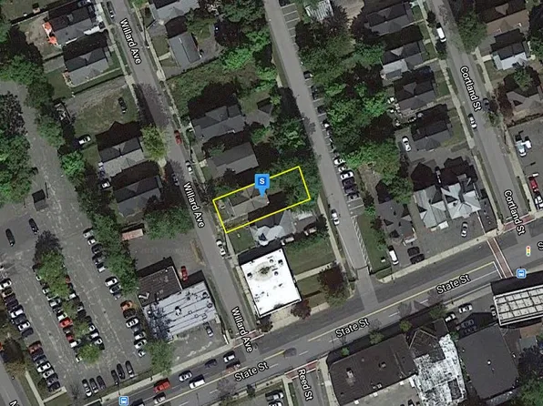 13-15 Willard Ave, Springfield, MA 01109