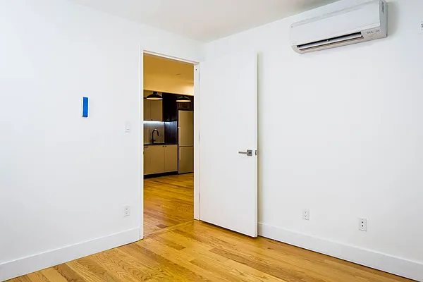 Rented by Nooklyn NYC LLC | media 83