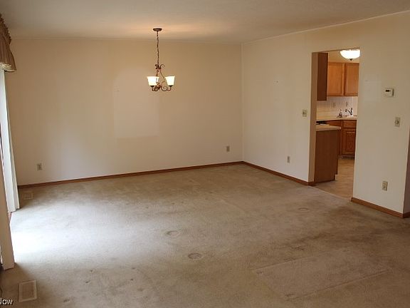 4th image of 19350 Bradford Ct