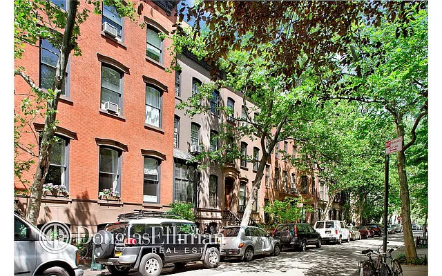 Sold by Douglas Elliman | media 15