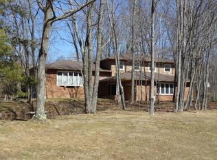 8146 Manitou Dr, Westerville, OH 43081