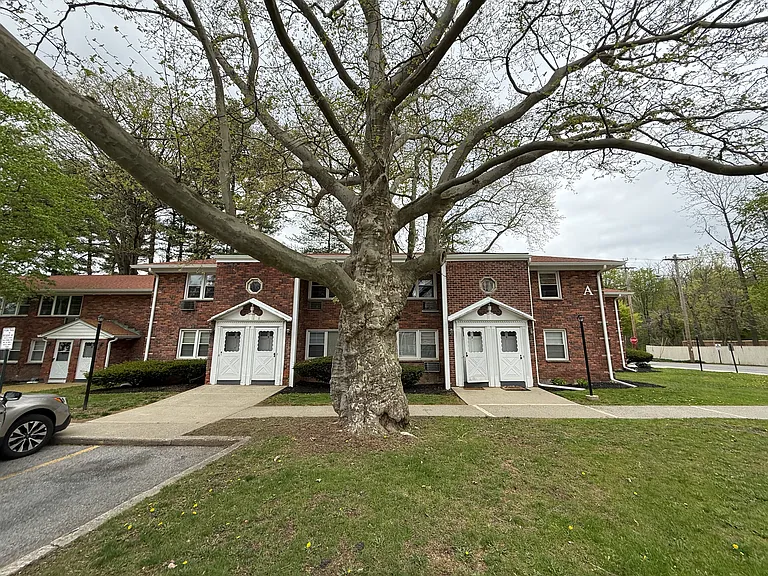 2710 South Rd #A6 — Photo 11