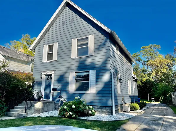 818 Seymour Ave, Lansing, MI 48906