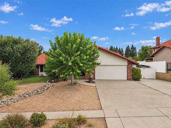 4th image of 36098 Sharon Way