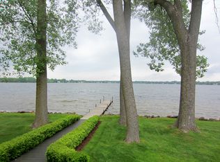 5897 E Lake Dr, Haslett, MI 48840