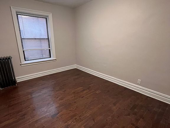 3rd image of 24 Kensington Ave #1D