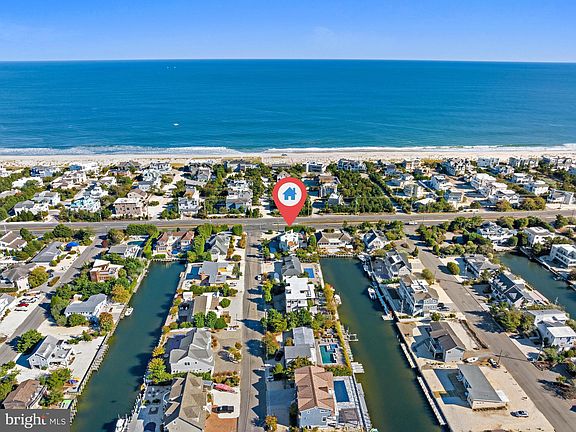 2nd image of 184 Nautilus Dr