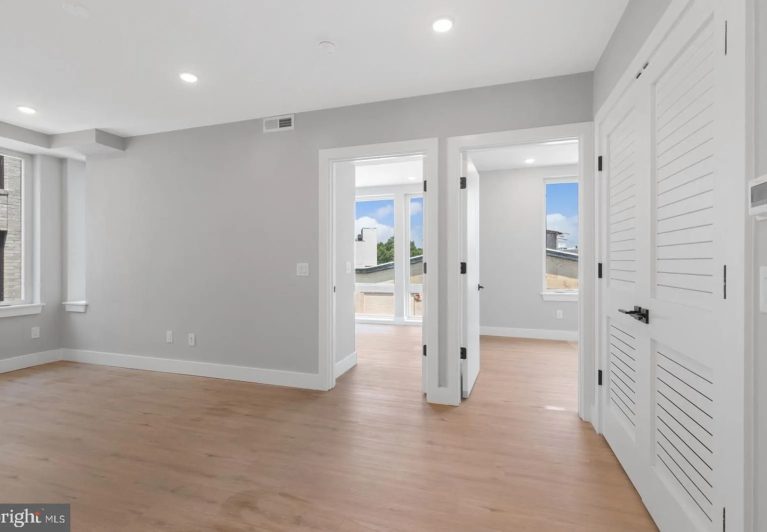 2 bed, 1.0 bath, 683 sqft, $1,995 — Photo 4
