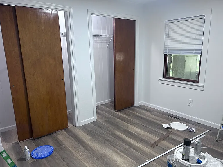 205 N Smith St — Photo 7