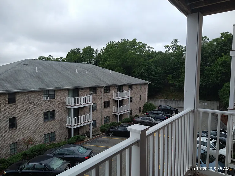 Kenmar Dr — Photo 7