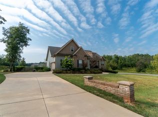190 Still Poplar Pl, Reidsville, NC 27320