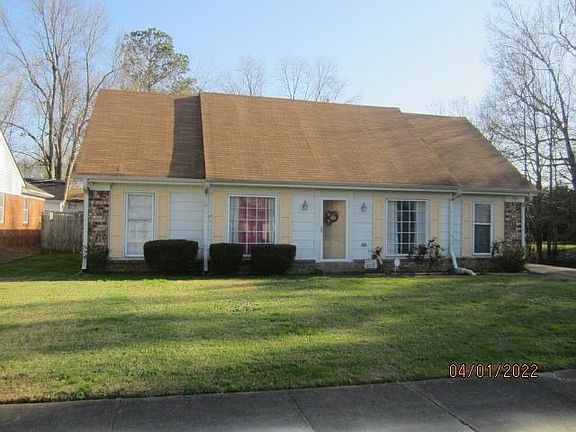 2nd image of 5569 Elmhurst Ave