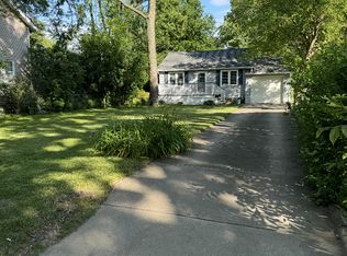 3167 Warick Rd, Royal Oak, MI 48073