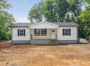 1021 Smith Rd, Smithville, TN 37166