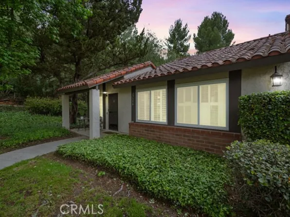 27556 Rondell St, Agoura Hills, CA 91301