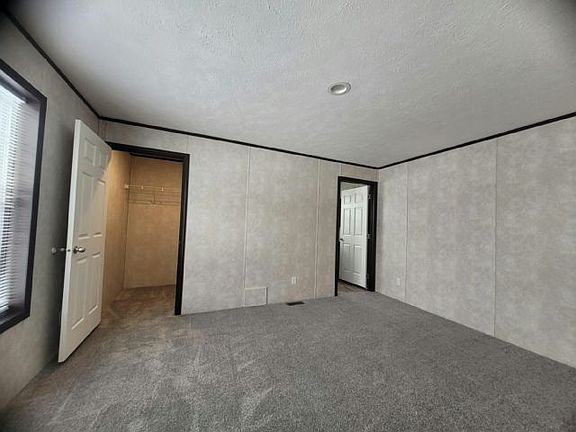 3rd image of 14750 Bursnville Pkwy W #26