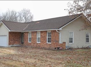 1700 Strawberry Ln, Clinton, MO 64735