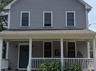 81 William St, Dartmouth, MA 02748