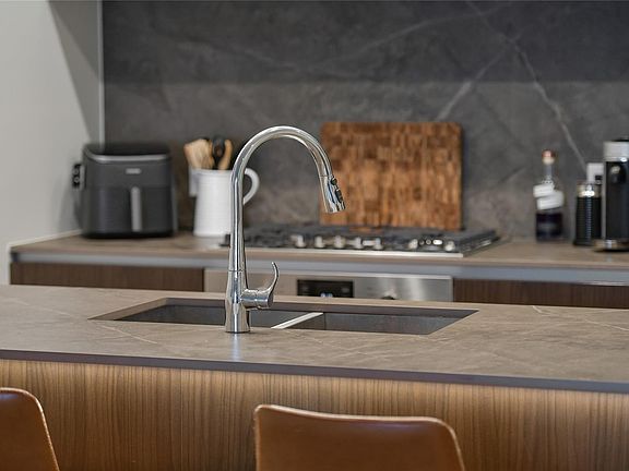 5th image of 2000 Hannington Rd #1504