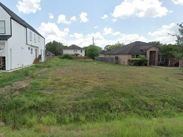 4852-0 Sunbeam St, Houston, TX 77033