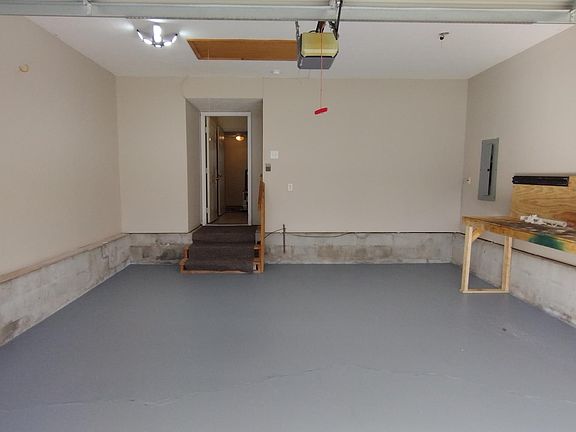 2nd image of 717 Morgan Hills Dr