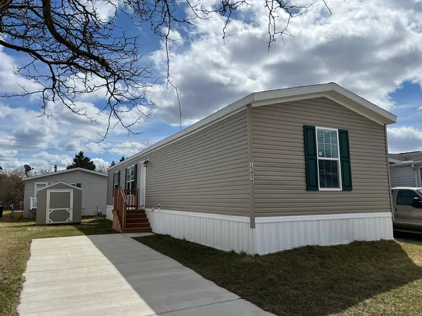 2 Bed 2 Bath Single Section Plan, Rivers Edge