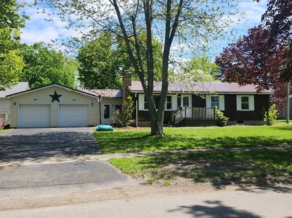21 Fay St, Brocton, NY 14716