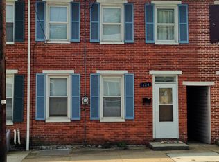 124 W South St, Carlisle, PA