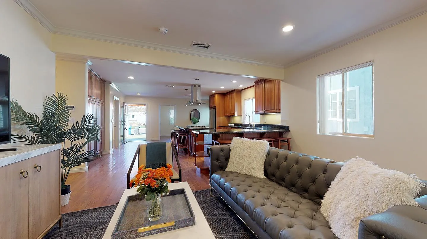 Private Bedroom in Newly Updated and Conveniently Located Mar Vista Apartment - 12534 Woodgreen S... — Photo 1