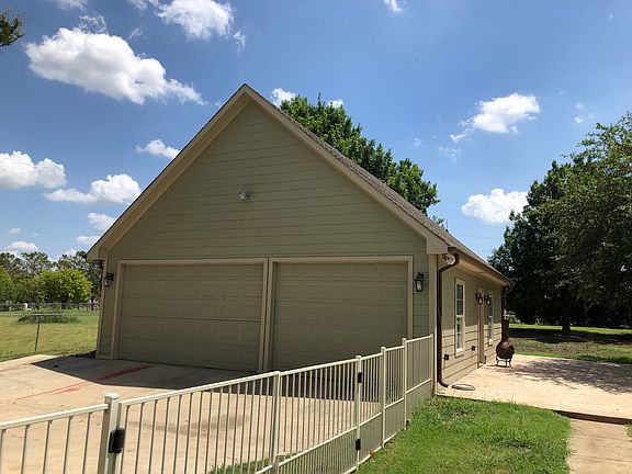 5th image of 858 Belmont Ln