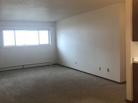 4th image of 1526 21st Ave S APT 104