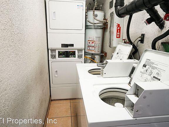 5th image of 4500 N Lakewood Blvd APT 11