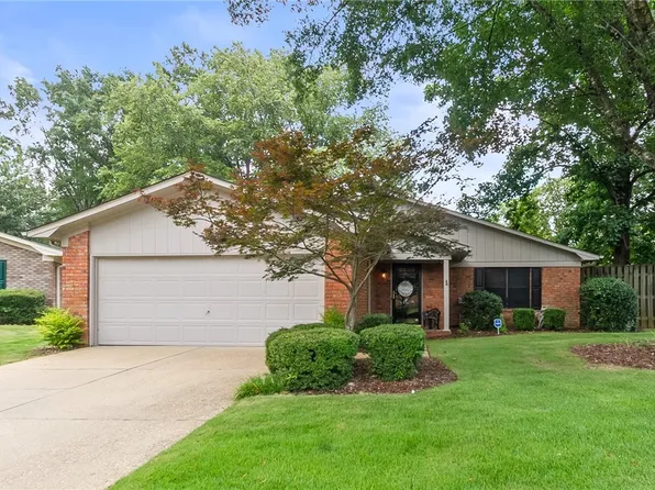 1601 Hollow Ln, Tuscaloosa, AL 35406