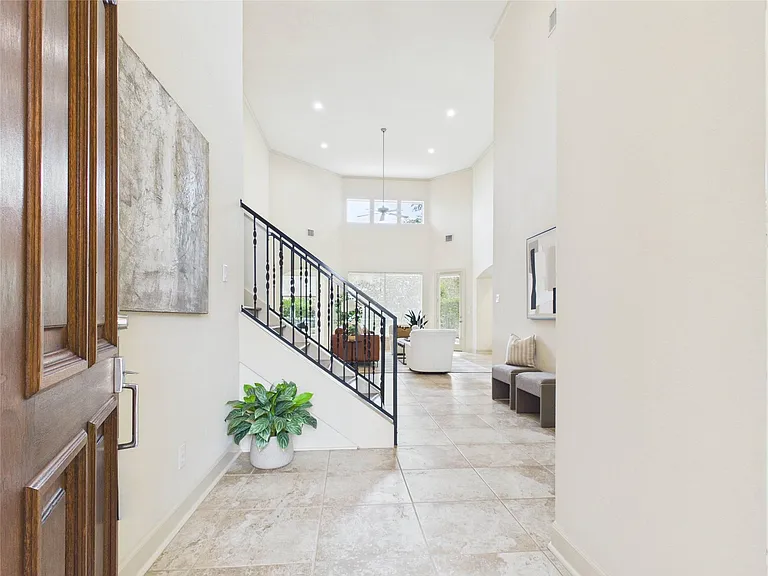 403 Harborside Way — Photo 2