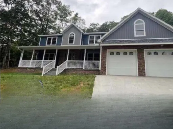 249 Dripping Spring Rd, Morgantown, WV 26508