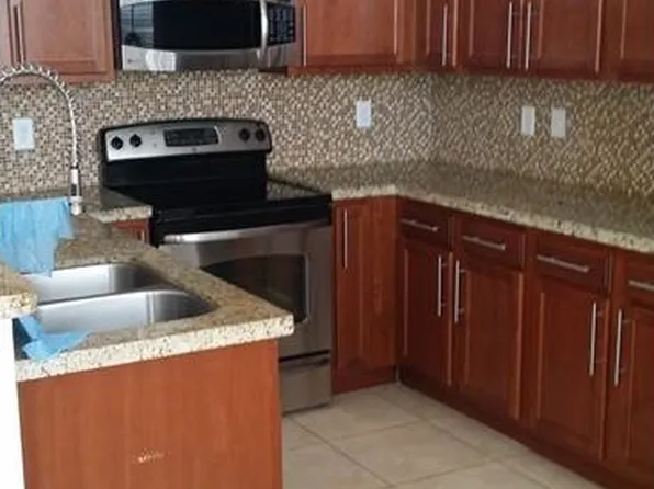 8608 NW 113th Ct, Doral, FL 33178