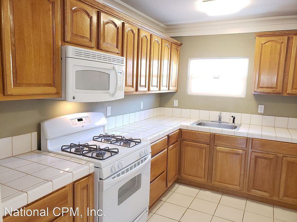 1st image of 432 Lakehouse Ave Unit 4