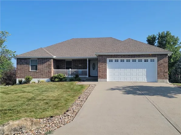 705 Kirkpatrick Dr, Odessa, MO 64076