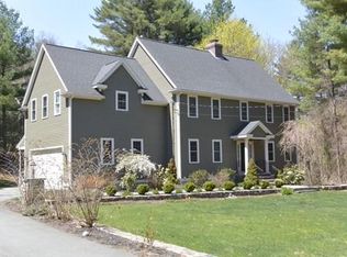 147 South St, Medfield, MA 02052