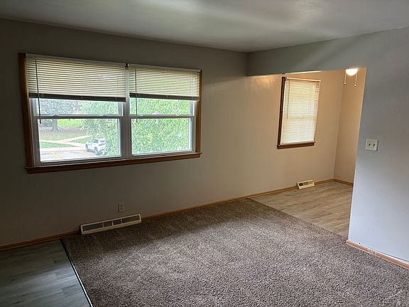 4th image of 5875-5881 Tower Rd #5881-3