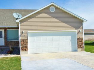 2931 E Glenn Cove Ct, Ammon, ID 83406