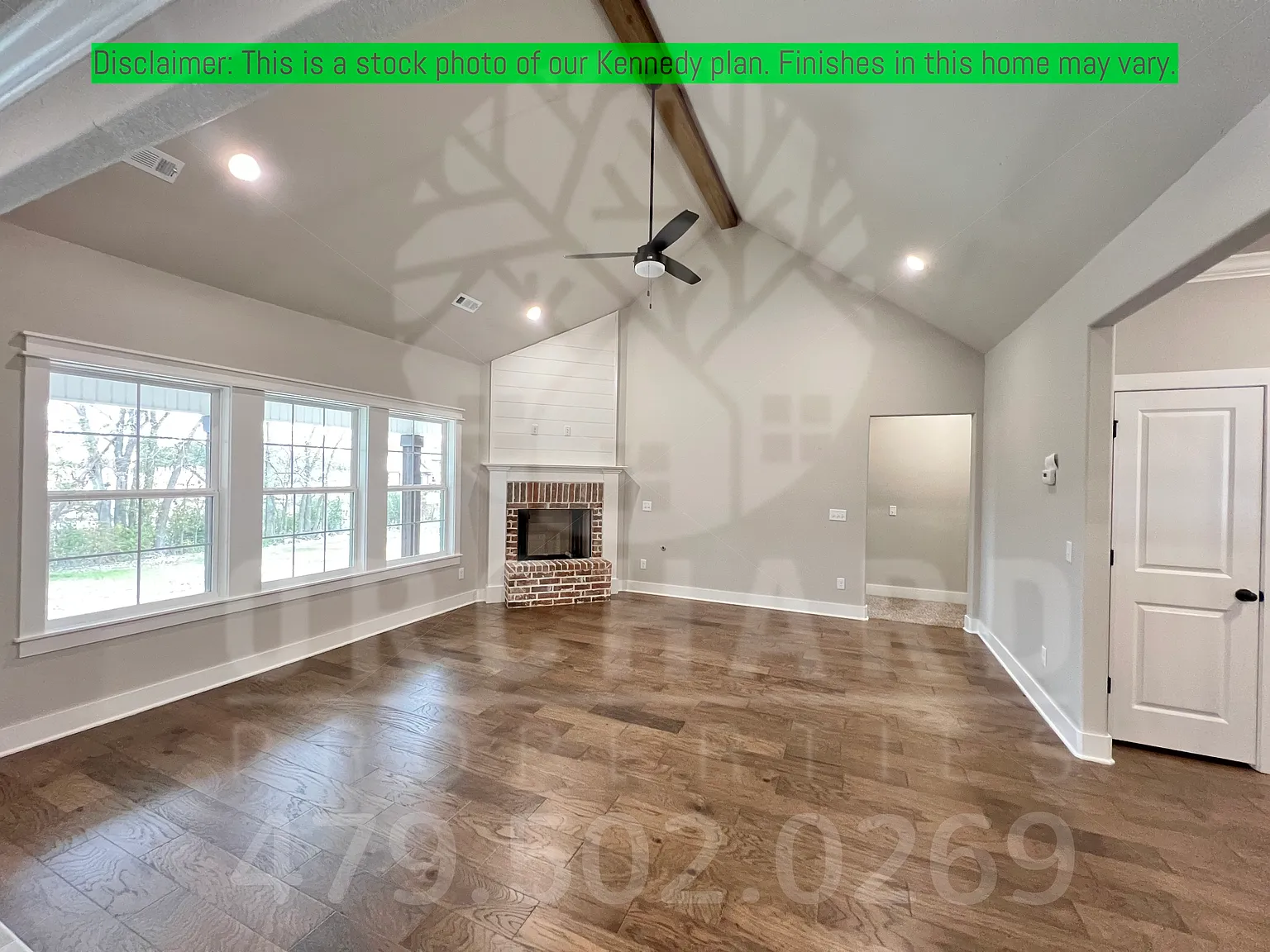 4 bed, 1989 sqft, $2,295 — Photo 2