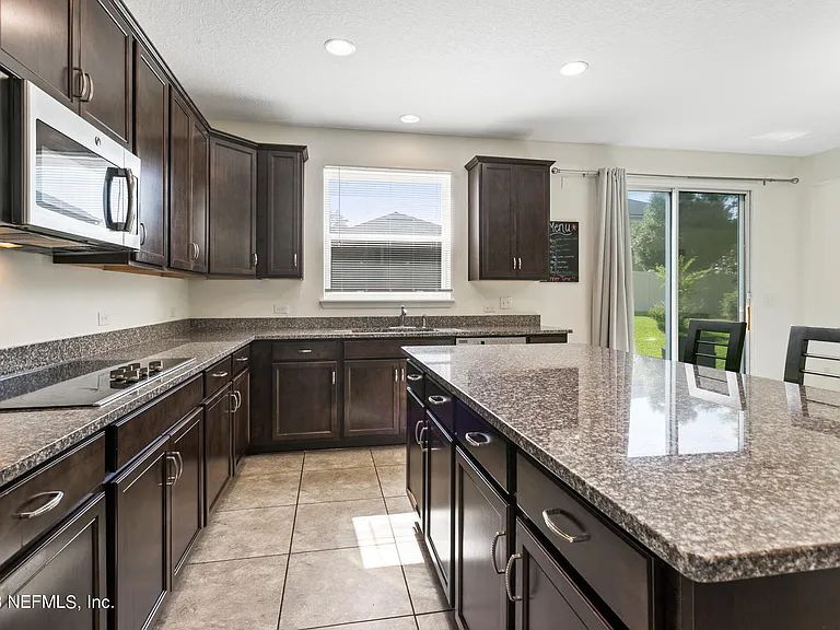 3315 Ridgeview Dr — Photo 7