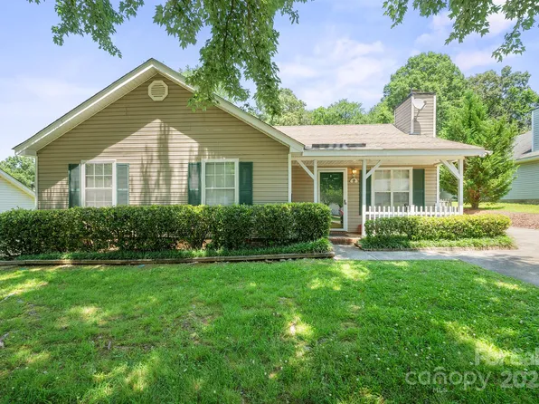 322 Cottonwood Park Dr, Charlotte, NC 28214