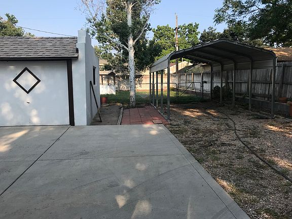 Additional carport parking