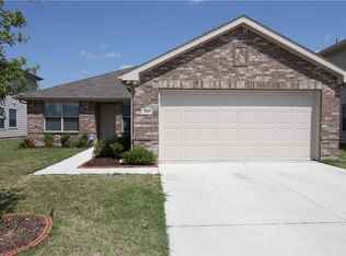 1810 Bayfront Dr, Grand Prairie, TX 75051