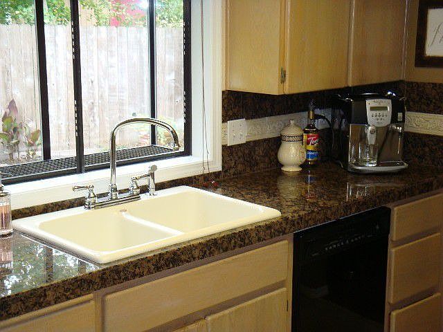 1st image of 620 NE 157th Ave