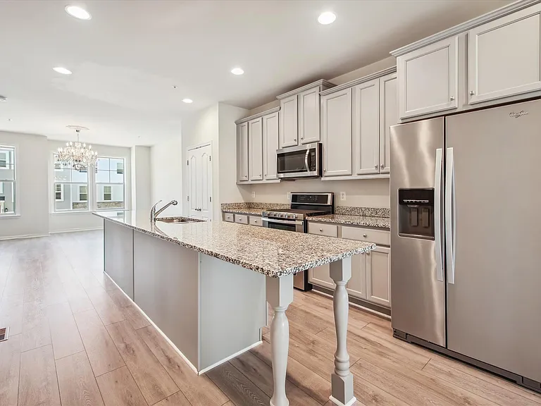 627 Quarterpath Way — Photo 8
